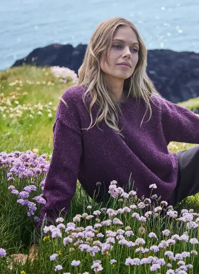 Fisherman Donegal Fleck Slouchy Sweater in Blackcurrant